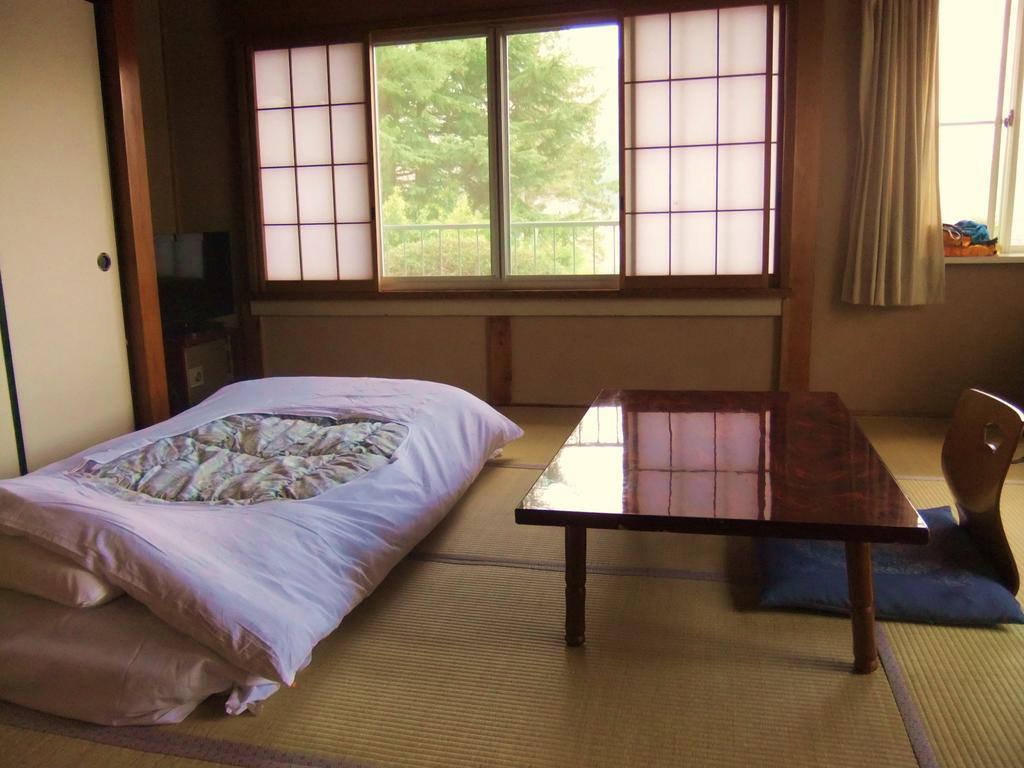 Nishimiyasou Hotel Fujikawaguchiko Bagian luar foto