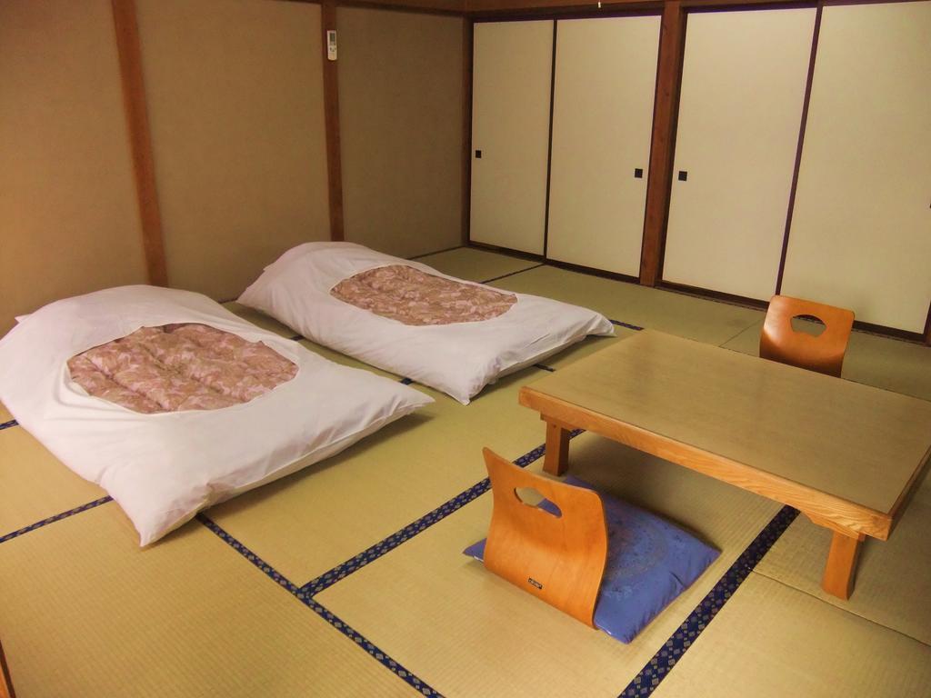 Nishimiyasou Hotel Fujikawaguchiko Bagian luar foto