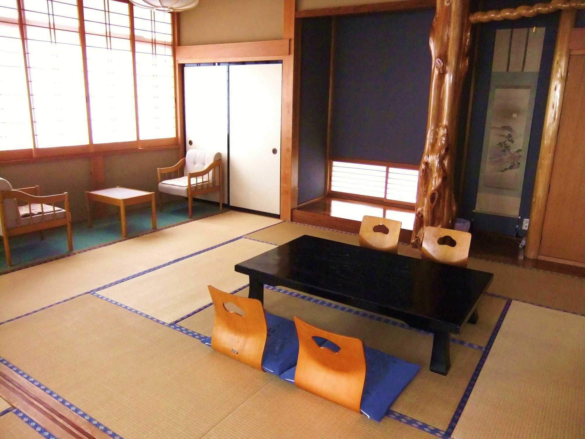 Nishimiyasou Hotel Fujikawaguchiko Bagian luar foto